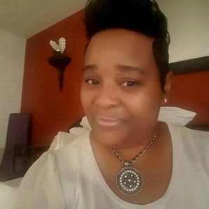 Meet your Posher, Toya